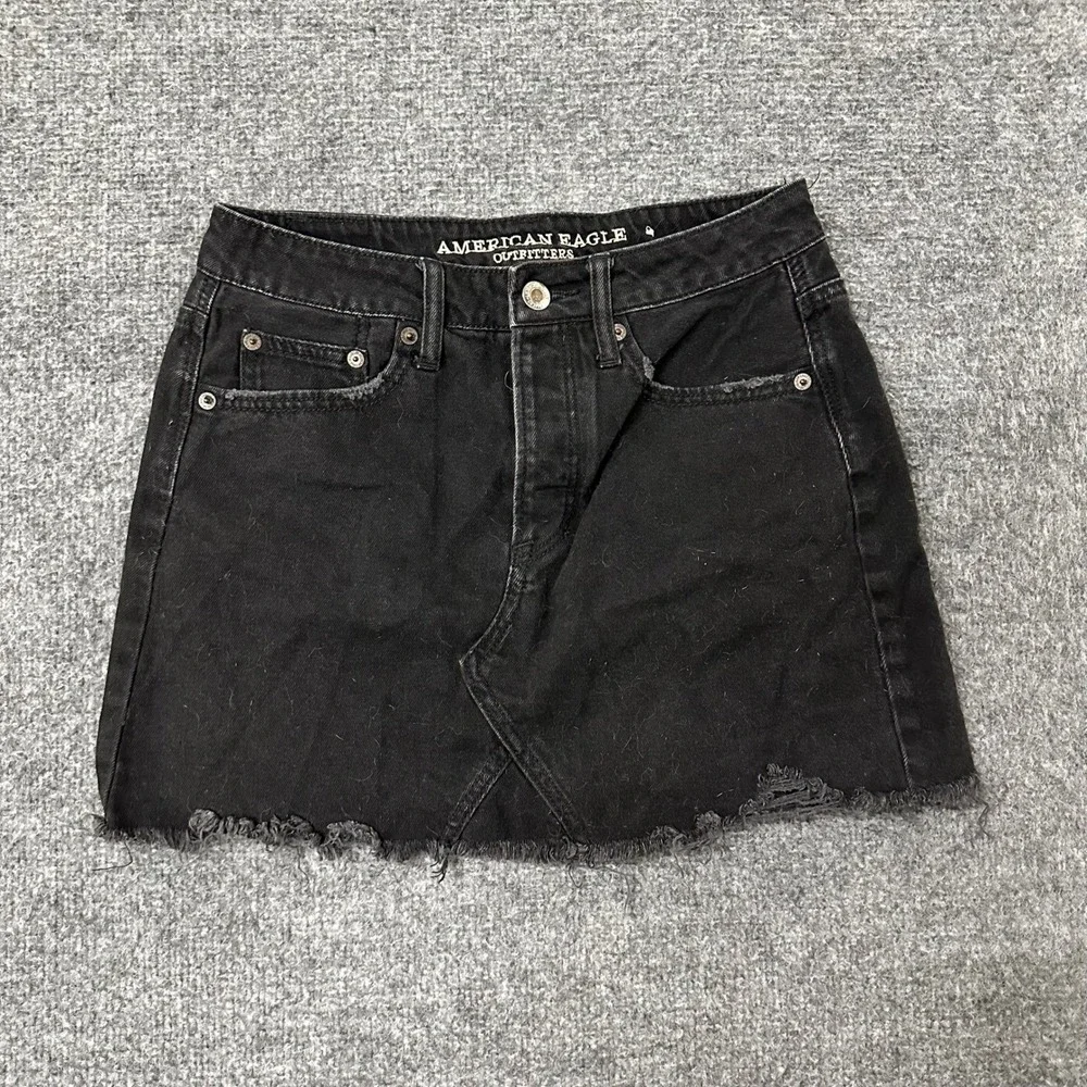 American Eagle Skirt Womens Size 2 Black Denim Mini Raw Hem Frayed Casual
